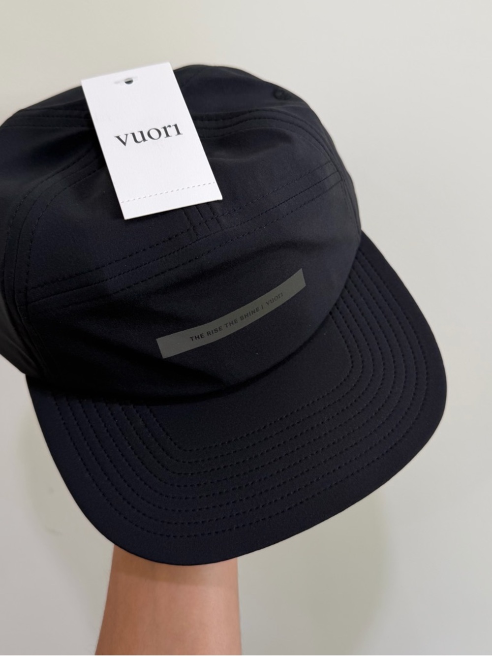 Vuori Black Qualify Run Hat